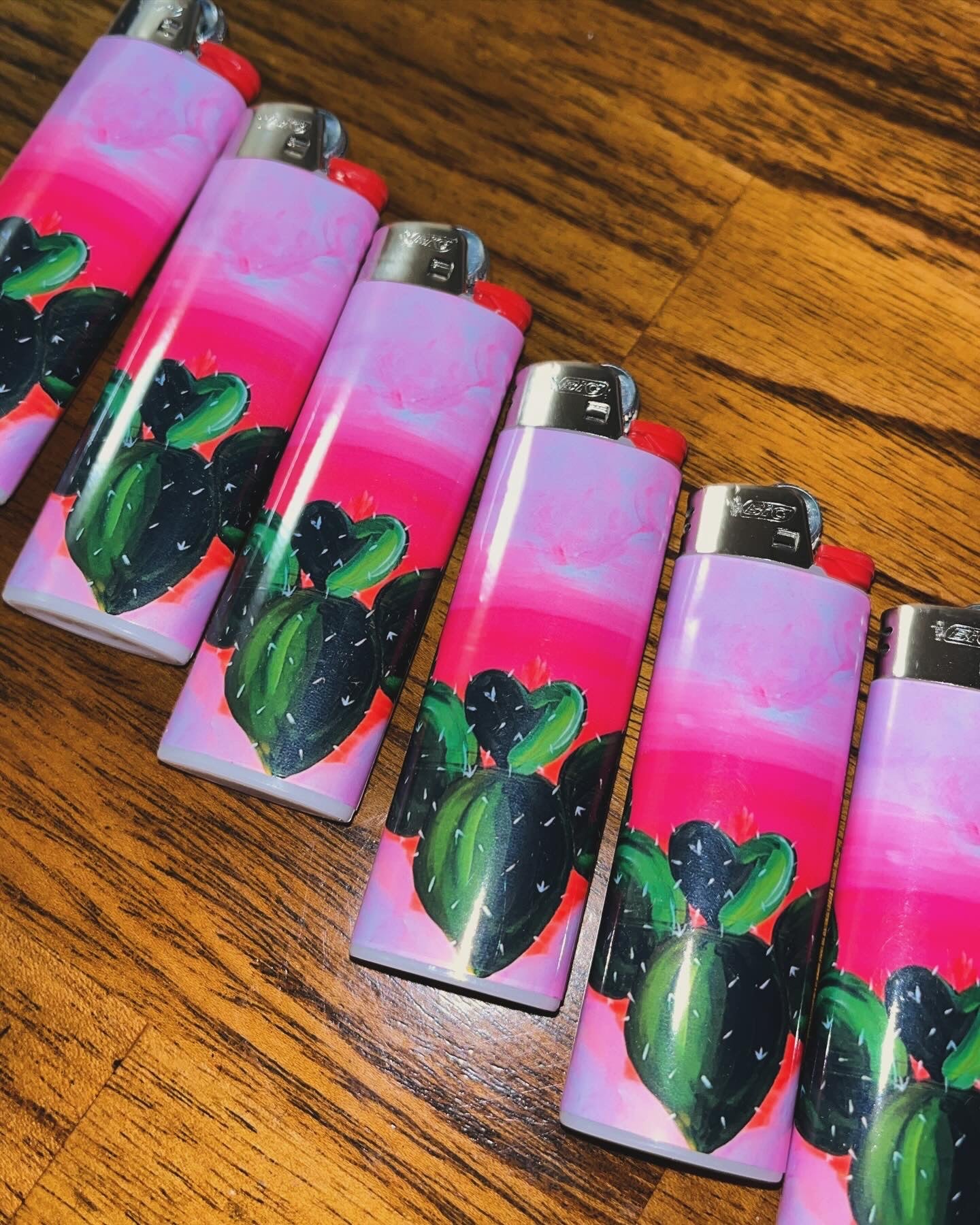 Nopal Enamorado Lighter